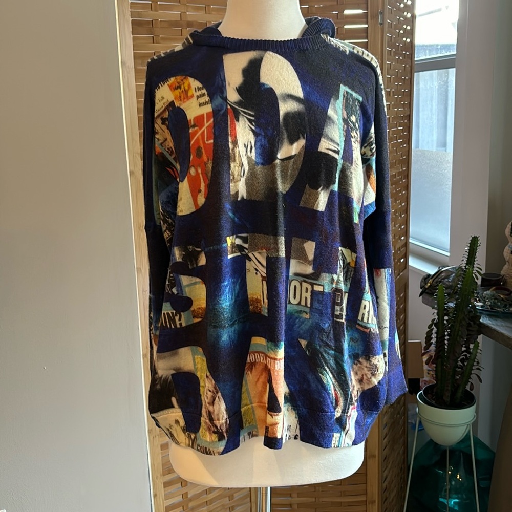 Printed Artworks Hooded Sweater